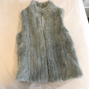 Girls Zara fluffy vest. Size 11-12